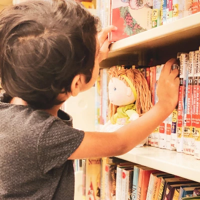 HABA Hedda 12" Soft Doll - Machine Washable With Embroidered Face 3 HABA Hedda 12" Soft Doll - Machine Washable With Embroidered Face - Image 3